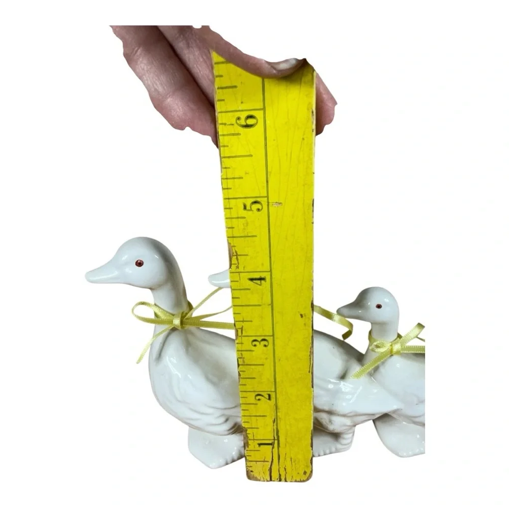 Dept.‎ 56 Duck Family Figurine
